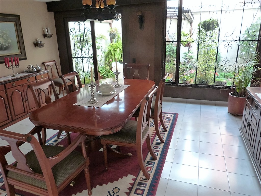 Casa en venta en Santa Barbara, Bogotá · foto 4 de 20