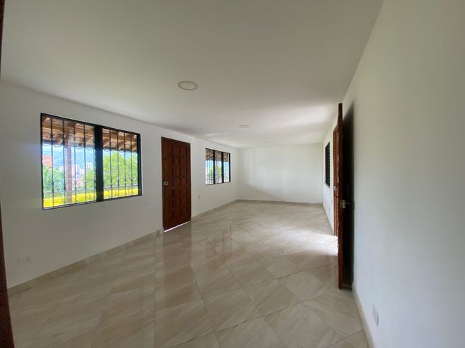 Oficina en arriendo en Camino Verde, Envigado, 450 m² · foto 5 de 12