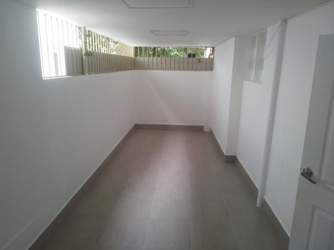 Oficina en arriendo en El Poblado, Medellín, 120 m² · foto 2 de 10