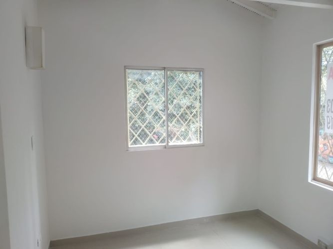 Oficina en arriendo en El Poblado, Medellín, 120 m² · foto 3 de 10