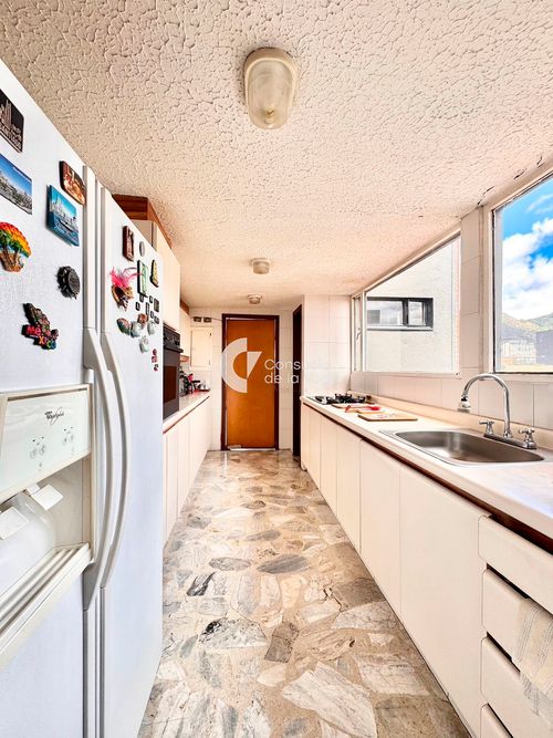 Apartamento de 3 alcobas en venta en El Nogal, Bogotá, 320 m² · foto 7 de 15