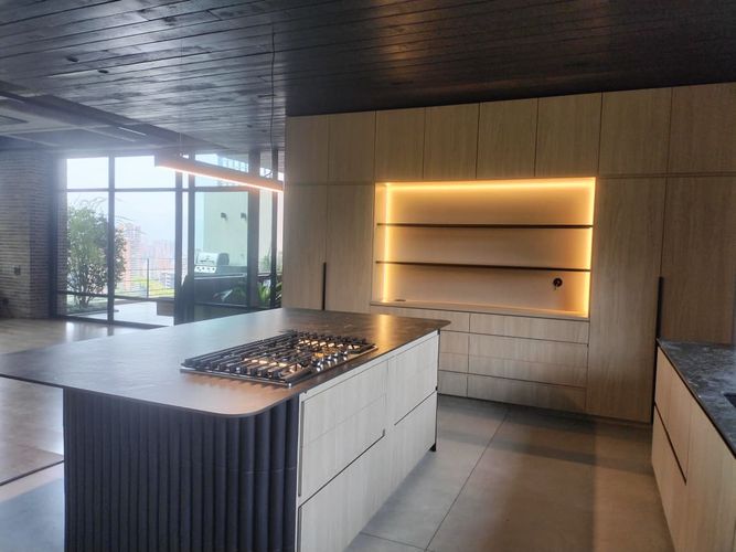 Apartamento de 2 alcobas en venta en Altos Del Poblado, Medellín, 290 m² · foto 6 de 20