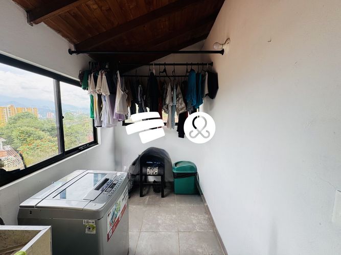 Edificio en venta en Cabecera San Antonio De Prado, Medellín, 262 m² · foto 14 de 24