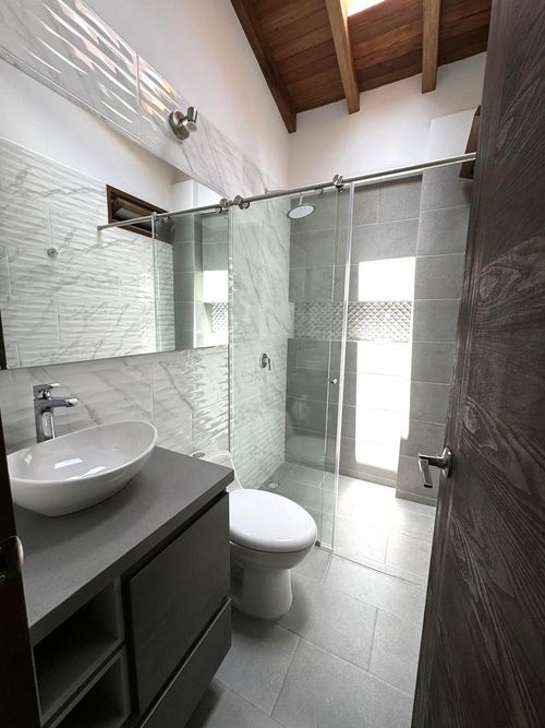 Casa de 3 alcobas en venta en Lomitas, La Ceja, 174 m² · foto 9 de 17