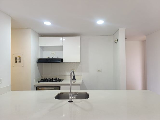 Apartamento de 3 alcobas en arriendo en El Poblado, Medellín, 89 m² · foto 7 de 20