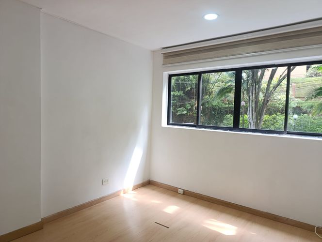 Apartamento de 3 alcobas en arriendo en El Poblado, Medellín, 89 m² · foto 13 de 20