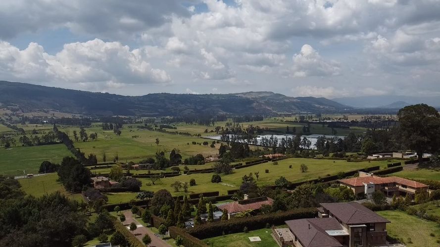Lote en venta en Santa Isabel, La Calera, 4524 m² · foto 3 de 9