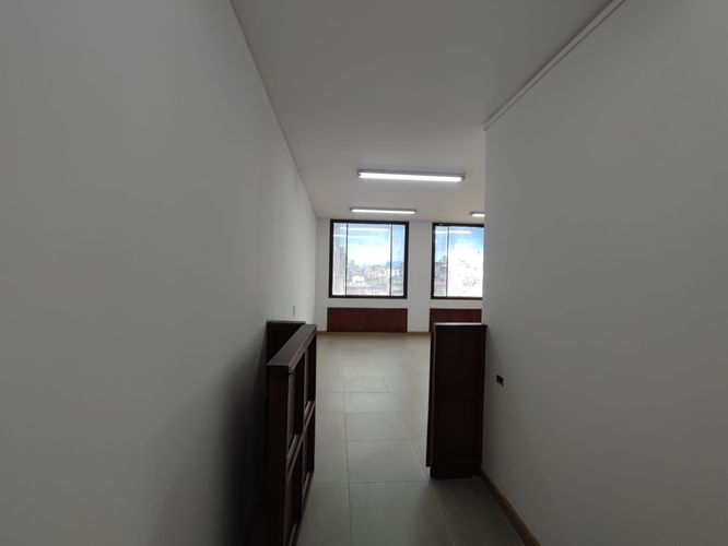 Oficina en arriendo en El Centro, Manizales, 56 m² · foto 3 de 10