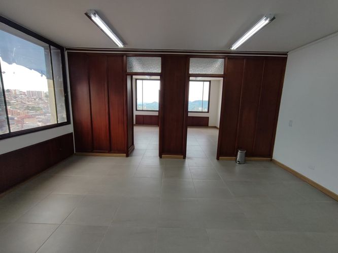 Oficina en arriendo en El Centro, Manizales, 56 m² · foto 5 de 10