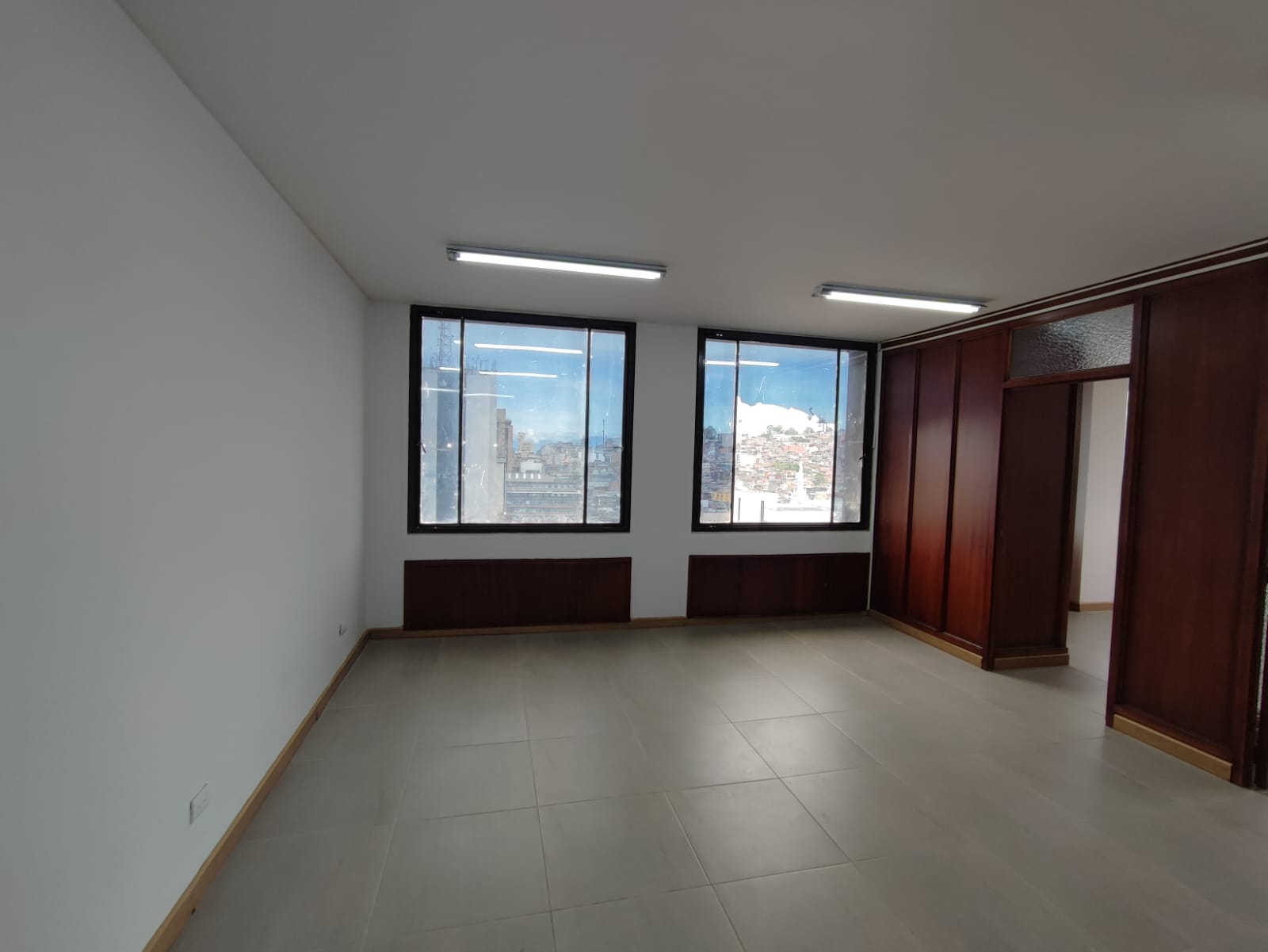 Oficina en Arriendo en El centro, Manizales