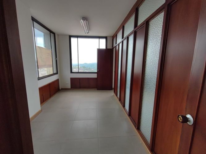 Oficina en arriendo en El Centro, Manizales, 56 m² · foto 6 de 10