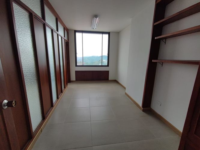 Oficina en arriendo en El Centro, Manizales, 56 m² · foto 9 de 10