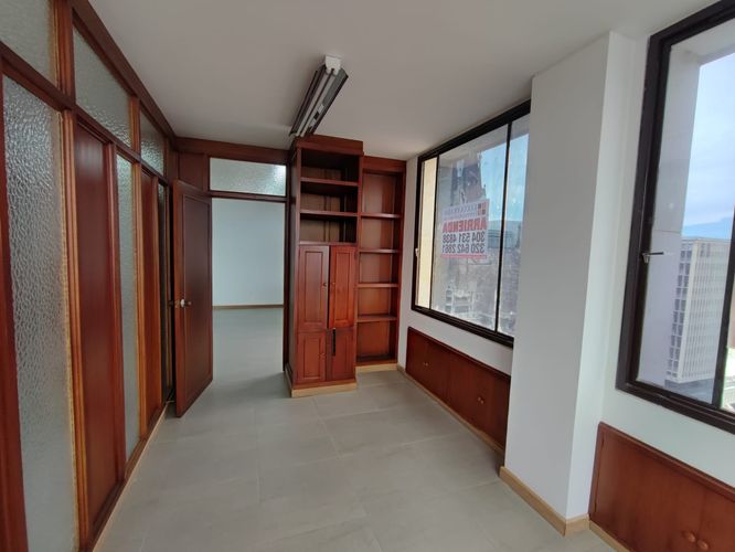 Oficina en arriendo en El Centro, Manizales, 56 m² · foto 10 de 10
