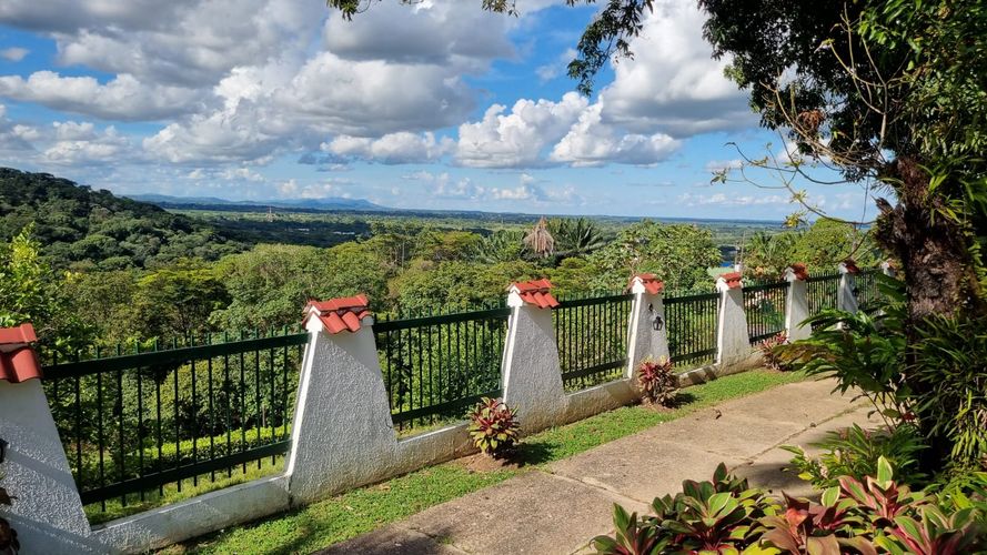 Casa de 3 alcobas en venta en Puente Amarillo, Villavicencio, 455 m² · foto 8 de 24