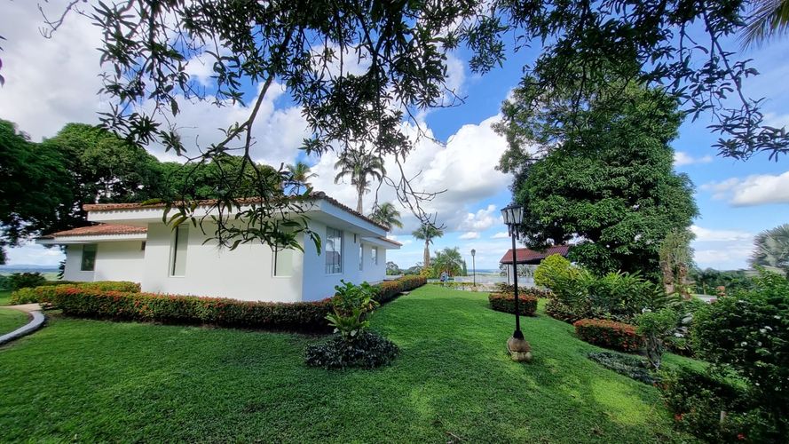 Casa de 3 alcobas en venta en Puente Amarillo, Villavicencio, 455 m² · foto 14 de 24