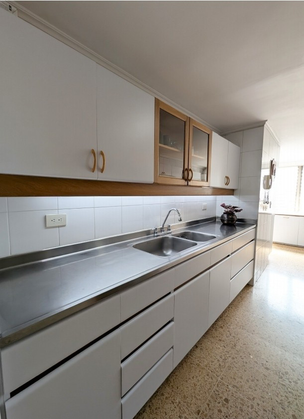 Apartamento en venta en Castropol, Medellín [No disponible] 2