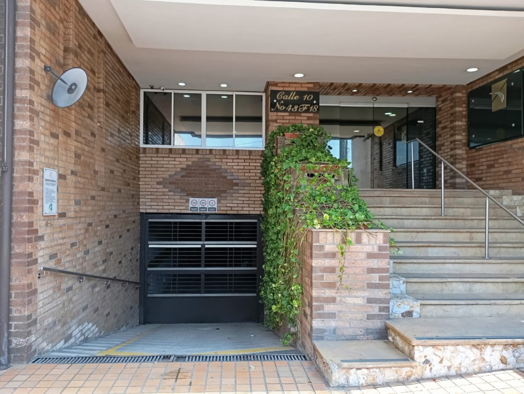 Edificio en venta en El Poblado, Medellín [No disponible] 3