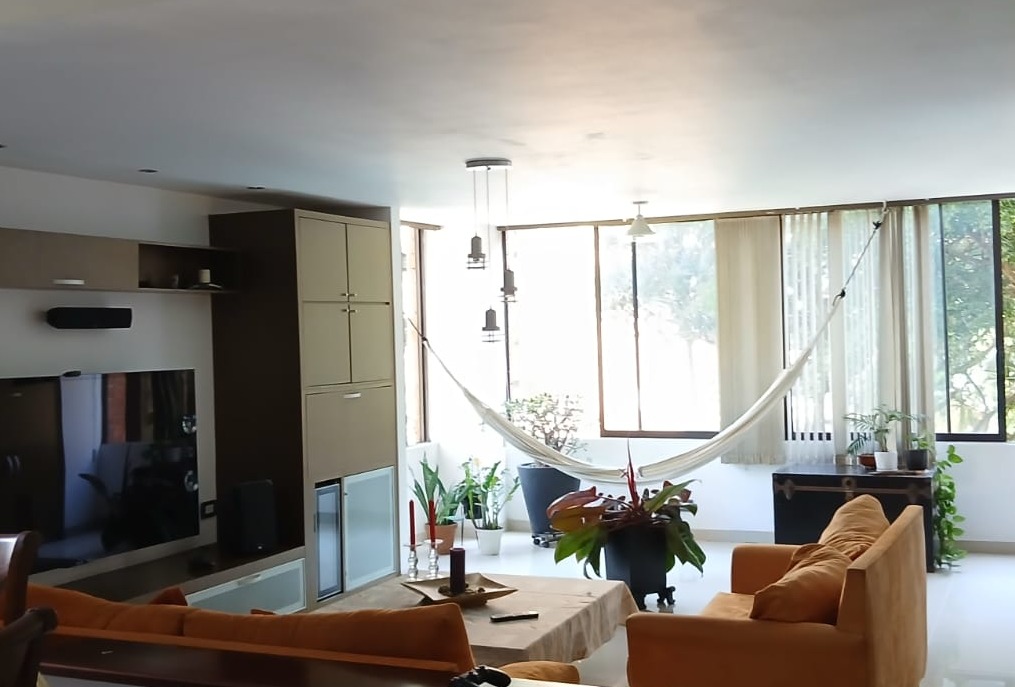 Apartamento en venta en El Poblado, Medellín 2