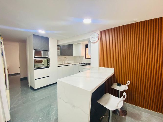 Casa de 3 alcobas en venta en Suramerica, La Estrella, 240 m² · foto 6 de 17