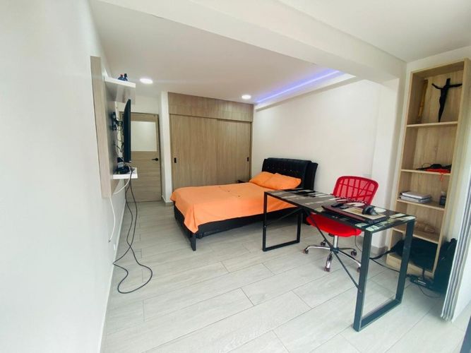 Casa de 3 alcobas en venta en Suramerica, La Estrella, 240 m² · foto 8 de 17