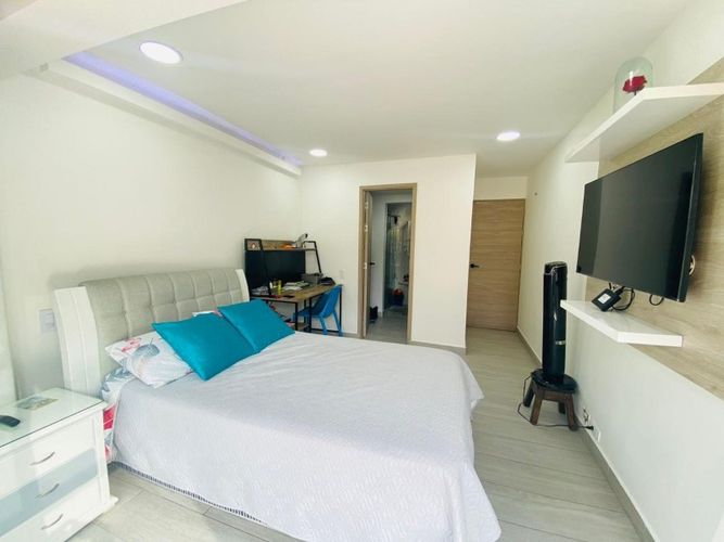 Casa de 3 alcobas en venta en Suramerica, La Estrella, 240 m² · foto 9 de 17