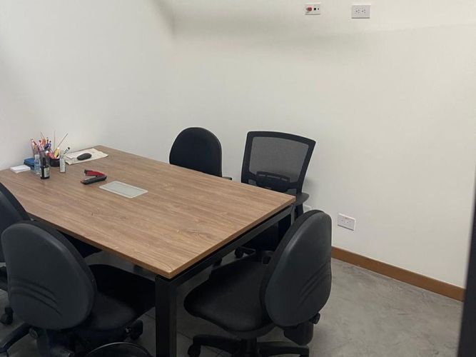 Oficina en venta en Loma Del Chocho, Envigado, 60 m² · foto 4 de 7