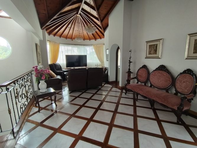Casa de 8 alcobas en venta en Via El Eden, Armenia, 450 m² · foto 8 de 23