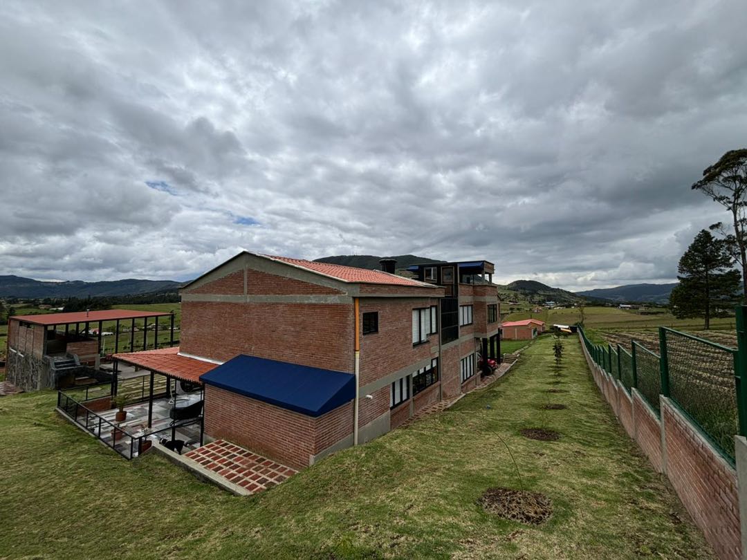 Casa en venta en San Jose De La Concepcion, La Calera · foto 3 de 24