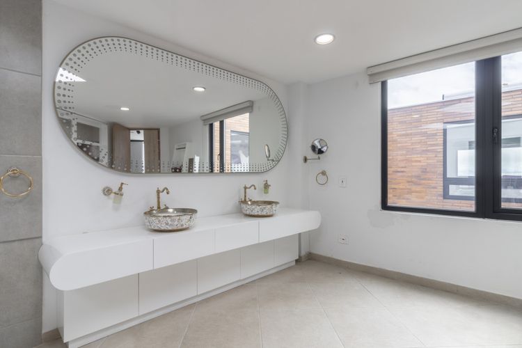 Casa de 5 alcobas en venta en Yerbabuena, Sopó, 305 m² · foto 12 de 20