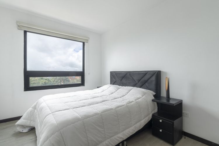 Casa de 5 alcobas en venta en Yerbabuena, Sopó, 305 m² · foto 18 de 20