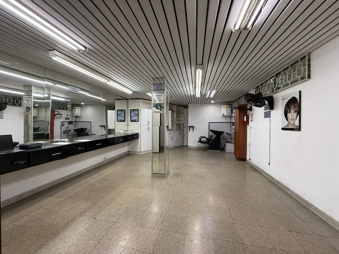 Local en arriendo en Laureles, Medellín, 40 m² · foto 3 de 4