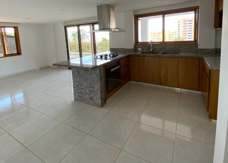 3BR House in Camino Verde (300 m²) - 4