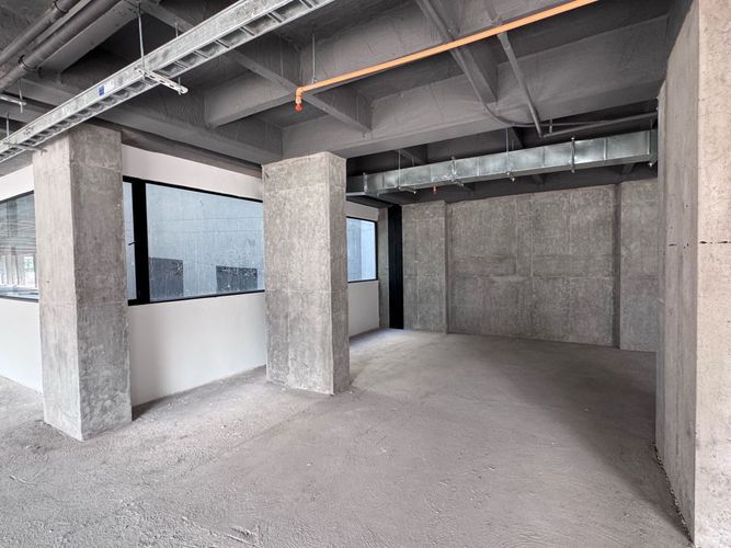 Oficina en arriendo en Santa Fe, Medellín, 602 m² · foto 2 de 17