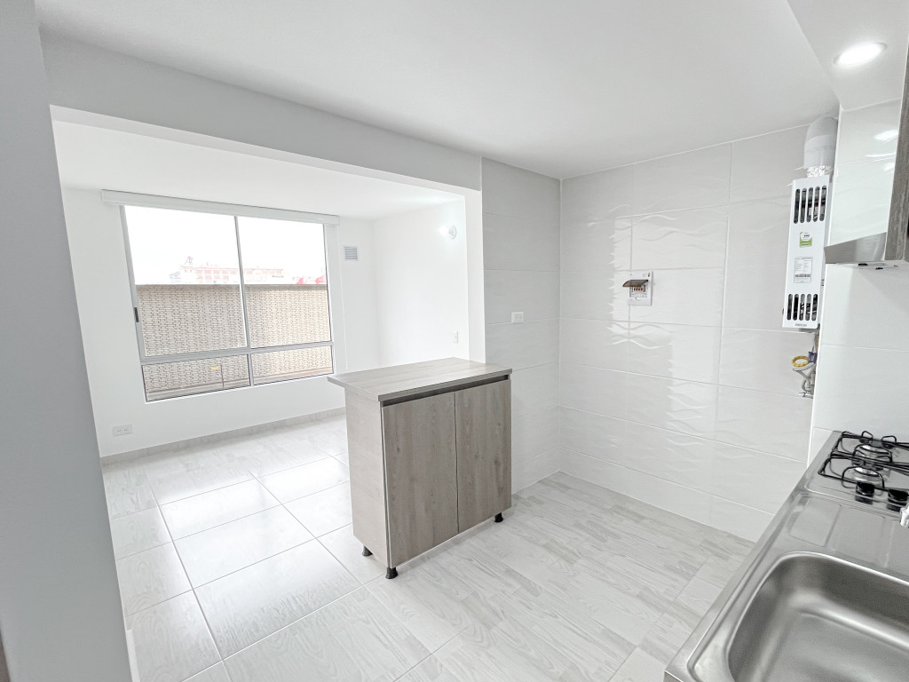 Apartamento en venta en Industrial Centenario, Bogotá · foto 2 de 17