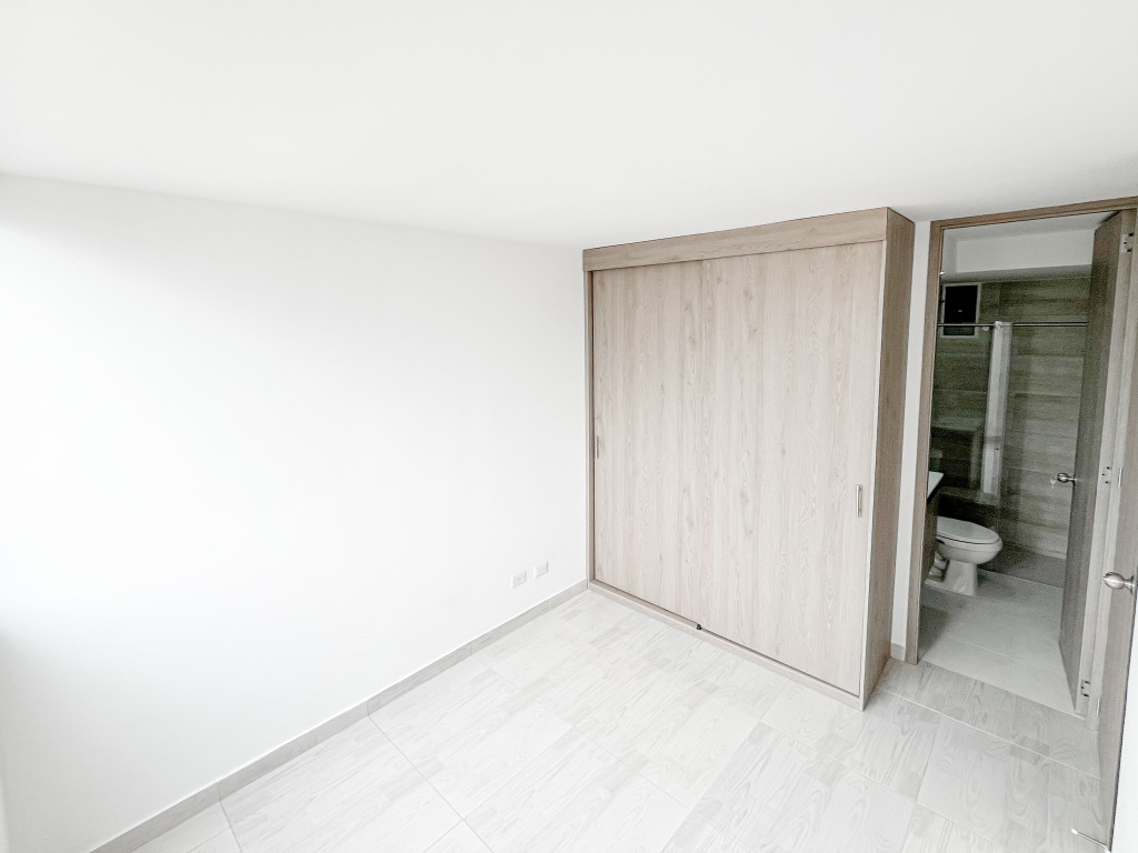 Apartamento en venta en Industrial Centenario, Bogotá · foto 12 de 17