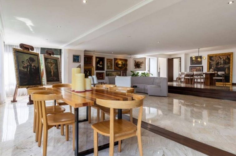 Apartamento de 3 alcobas en venta en San Lucas, Medellín, 420 m² · foto 3 de 24