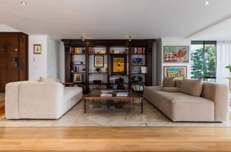 Apartamento de 3 alcobas en venta en San Lucas, Medellín, 420 m² · foto 4 de 24