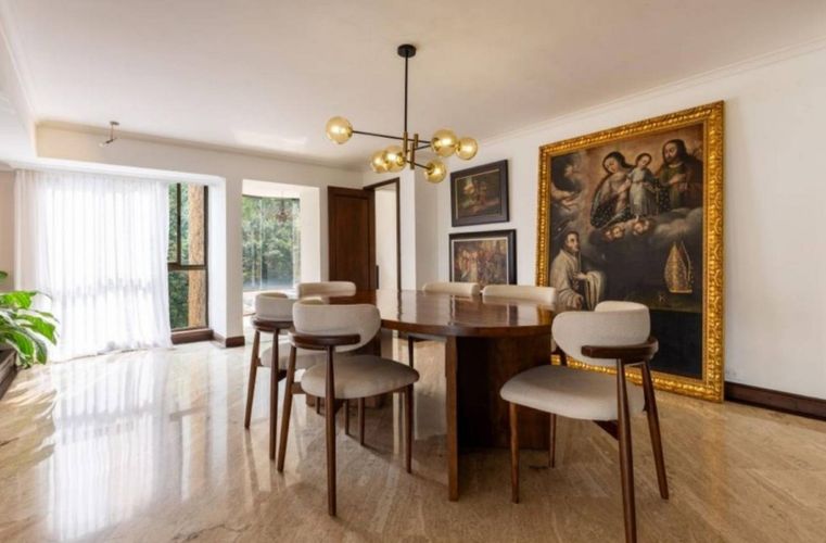 Apartamento de 3 alcobas en venta en San Lucas, Medellín, 420 m² · foto 5 de 24