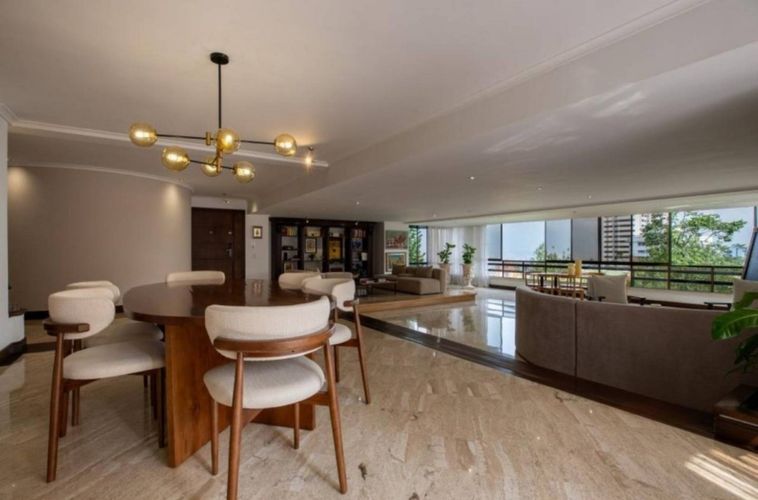 Apartamento de 3 alcobas en venta en San Lucas, Medellín, 420 m² · foto 8 de 24