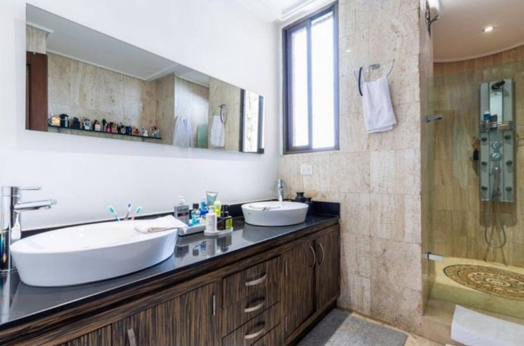 Apartamento de 3 alcobas en venta en San Lucas, Medellín, 420 m² · foto 13 de 24