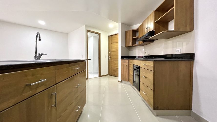 Apartamento de 3 alcobas en venta en Las Lomitas, Sabaneta, 110 m² · foto 5 de 23