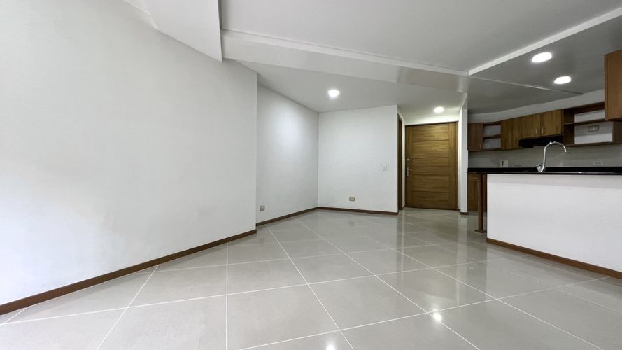 Apartamento de 3 alcobas en venta en Las Lomitas, Sabaneta, 110 m² · foto 7 de 23