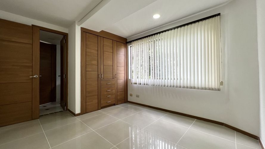Apartamento de 3 alcobas en venta en Las Lomitas, Sabaneta, 110 m² · foto 9 de 23