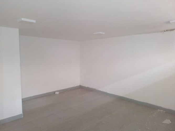 Oficina en arriendo en El Poblado, Medellín, 400 m² · foto 3 de 11