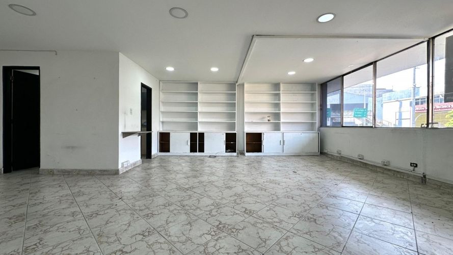 Oficina en venta en Suramericana, Medellín, 55 m² · foto 2 de 12