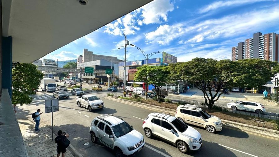 Oficina en venta en Suramericana, Medellín, 55 m² · foto 11 de 12