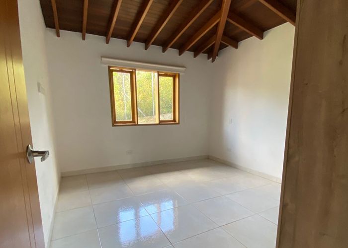 Oficina en arriendo en Mesa, Envigado, 300 m² · foto 7 de 10