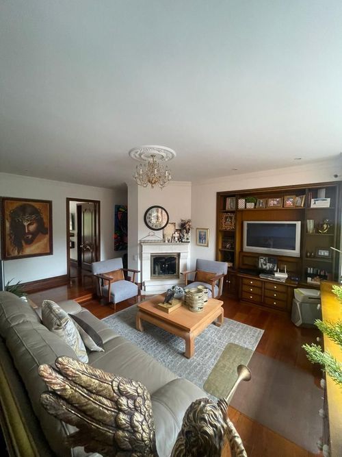 Apartamento de 5 alcobas en venta en Bosque De Pinos, Bogotá, 400 m² · foto 4 de 20