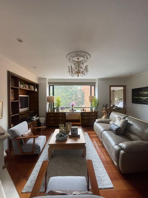 Apartamento de 5 alcobas en venta en Bosque De Pinos, Bogotá, 400 m² · foto 6 de 20