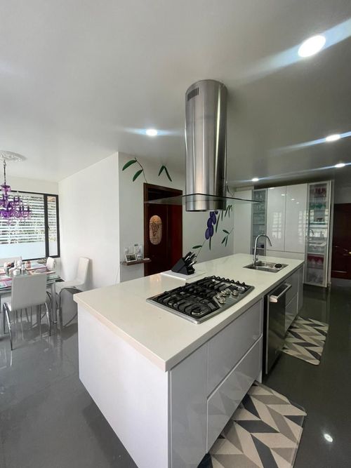 Apartamento de 5 alcobas en venta en Bosque De Pinos, Bogotá, 400 m² · foto 9 de 20
